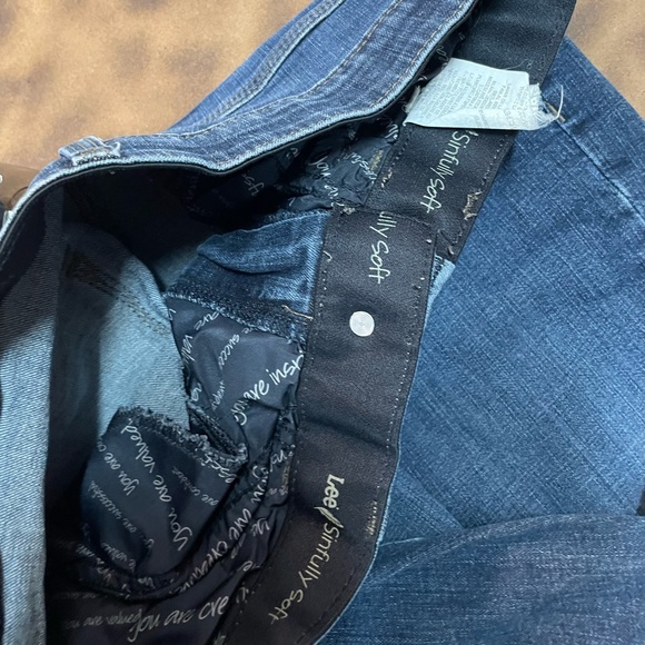 LEE Sinfully Soft Jeans size 10 like new - Picture 4 of 5